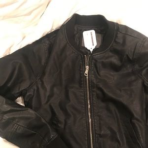 BB Dakota Leather Bomber Jacket
